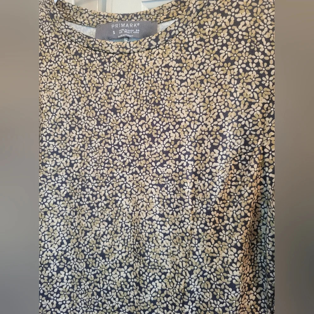 Primark Dainty Floral Print Long Sleeve Dress - Picture 2 of 6